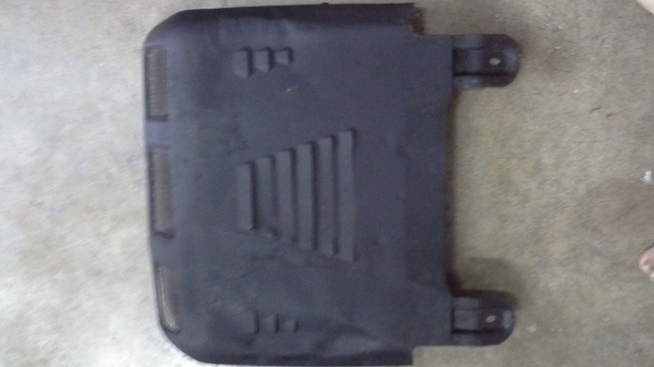 แผ่นกันหินใต้เครืองไททั้นเบ็นชินครับ