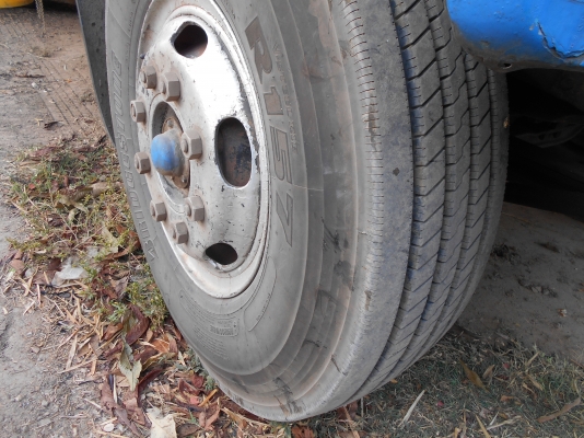 ขายสองเพลาไม่ดั้มเครื่อง 265 แรงขอบคุณเสี่ยให่ญจัยดีจังหวัดเลยมัดจำแล้วครับรับรถ 20 ก.พ.59ครับ