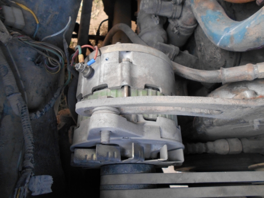 ขายสองเพลาไม่ดั้มเครื่อง 265 แรงขอบคุณเสี่ยให่ญจัยดีจังหวัดเลยมัดจำแล้วครับรับรถ 20 ก.พ.59ครับ