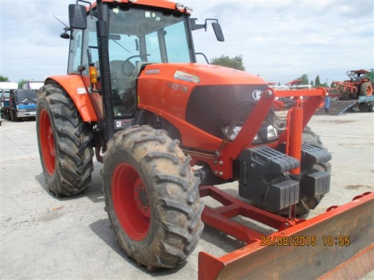 ขายครับ แทรคเตอร์มือสอง 1 ในไม่กี่คันในไทย รุ่นใหญ่ใช้ดี เครื่องดี ทำงานได้ปกติครับ KUBOTA M135X สภาพสวยเกือบ 100\%