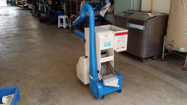 เครื่องสีข้าวกล้องเก่าญี่ปุ่น FC4S ขนาดกระทัดรัด เหมาะสำหรับในครัวเรือน สภาพสวย เครื่องพร้อมใช้งาน  ไม่เคยใช้งานในไทย