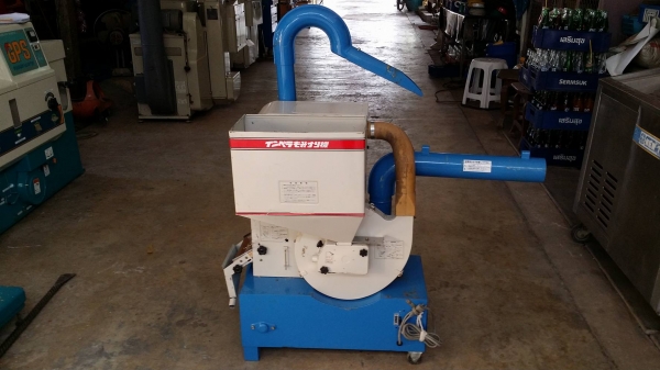 เครื่องสีข้าวกล้องเก่าญี่ปุ่น FC4S ขนาดกระทัดรัด เหมาะสำหรับในครัวเรือน สภาพสวย เครื่องพร้อมใช้งาน  ไม่เคยใช้งานในไทย