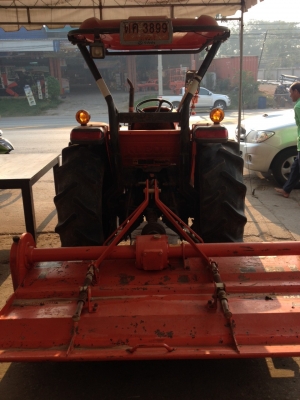 ขายรถแทรกเตอร์มือสอง