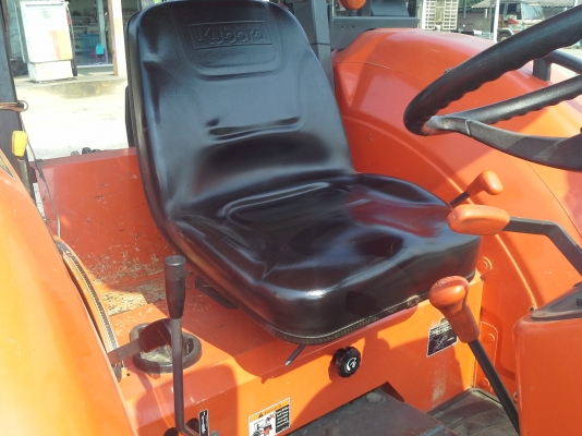 ขาย แทรกเตอร์ KUBOTA M6040 ใสภาพเดิม ใช้งานน้อย