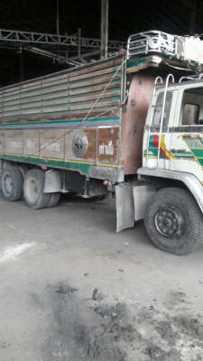 ขายรถพ่วง 18 ล้อ แม่-ลูก แม่กระบะไม้ดั้ม ลูกกระบะเนียมดั้ม ISUZU 210 วางเครื่อง 6SD1-320 แรง รถพร้อมใช้ ราคาไม่แพงแค่.1250000 สนใจรีบจองด่วน