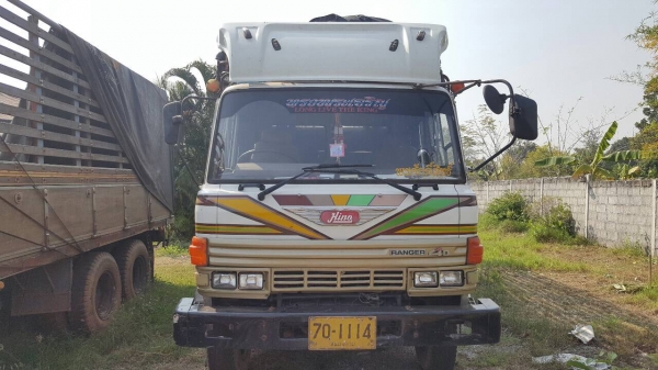 ขาย 10 ล้อ เพลาเดียว HINO KT925 คัสซีสวยจัดตลอดเส้น เครื่อง HO7C 180 แรงม้า ช่วงล่างใหญ่ วางหัว F18 พวงมาลัยพาวเวอร์ ทะเบียนพร้อมโอนครับ ขาย 10 ล้อ เพลาเดียว HINO KT925 คัสซีสวยจัดตลอดเส้น เครื่อง HO7C 180 แรงม้า ช่วงล่างใหญ่ วางหัว F18 พวงมาลัยพาวเวอร์ ทะเบียนพร้อมโอนครับ