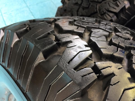 ดูตัวอย่าง ขาย ยางBF all terrain 285/75/16 (33") ดอกเต็ม สะพานยางยังอยู่ ไม่เคยปะ