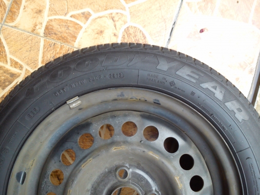 ล้อกระทะพร้อมยาง ถอดจากรถ HONDA JAZZ ขอบ 15" 4รู100