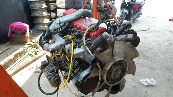 ขายเครื่อง-เกียร์ นิสสัน BIG-M สภาพใช้งานได้ ขายเครื่อง-เกียร์ นิสสัน BIG-M สภาพใช้งานได้