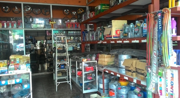 ขายเหมาอะไหล่รถยนต์ประดับยนต์ของใหม่ในร้านและชั่นวางของทั่งหมด0835466602