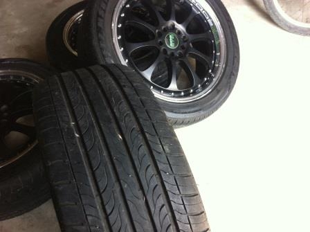 ขายยางพร้อมแม็กซ์ ขอบ17 5รู 114-114.3 Lenso