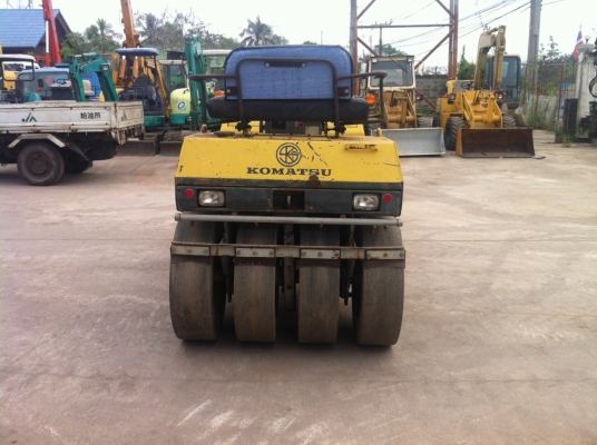 รถบดดิน รถบดดิน