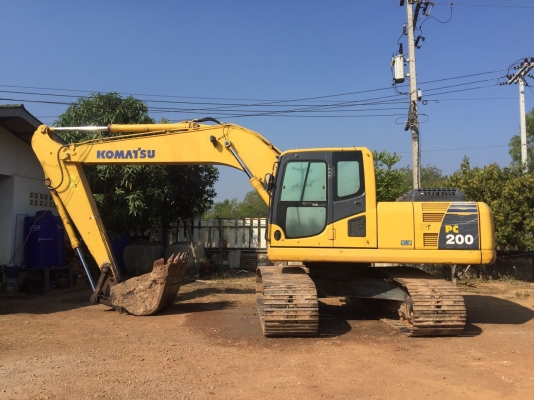 ขาย KOMATSU 200-8 ปี08. รถสวยมาก. พร้อมใช้. ทุกอยางเตม