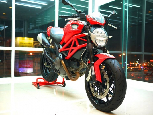 ขาย Ducati Monster 796 รถศูนย์ปลายปี 2014 รถมือเดียว สภาพกริ๊ปๆ สีเดิมทั้งคัน
