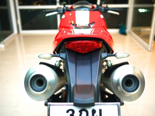 ขาย Ducati Monster 796 รถศูนย์ปลายปี 2014 รถมือเดียว สภาพกริ๊ปๆ สีเดิมทั้งคัน