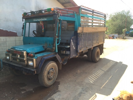 ขายอีแต๋น6ล้อเครื่อง85แรง. คลัทชีหน้า4. สโลพร้อมให้้.