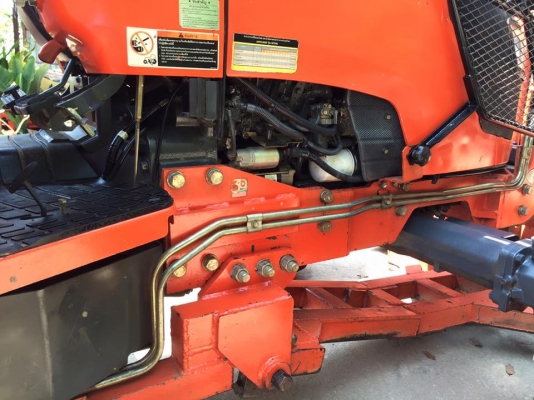 ขายรถไถ Kubota M7040 (4WD) พร้อมดันหน้า ผานพรวนช้าง รถเดิมๆสวยๆ พร้อมใช้งานครับ