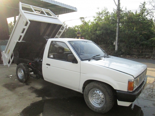 รถกระบะ ปิคอัฟดั้มพ์ นิสสัน Big M กระบะเปิดได้ 3ด้าน ดั้มพ์ใหม่