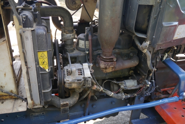 ขายรถไถ KUBOTA L2605 4WD พร้อมโรตารี่ตัดหญ้าHui 1.2เมตร ขายรถไถ KUBOTA L2605 4WD พร้อมโรตารี่ตัดหญ้าHui 1.2เมตร