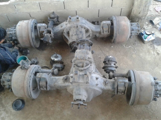 ขายเสื้อเพลาคู่ NISSAN UD เบรคแห้ง เพลาคู่พร้อมกะทะล้อ 8 ใบรู10น็อต โทร.090-4750026