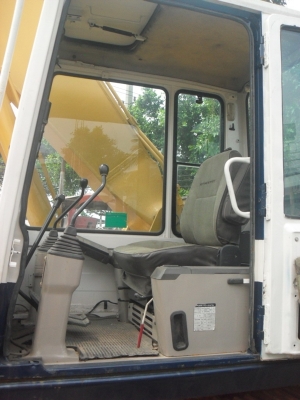 KOMATSU PC200-5 KOMATSU PC200-5