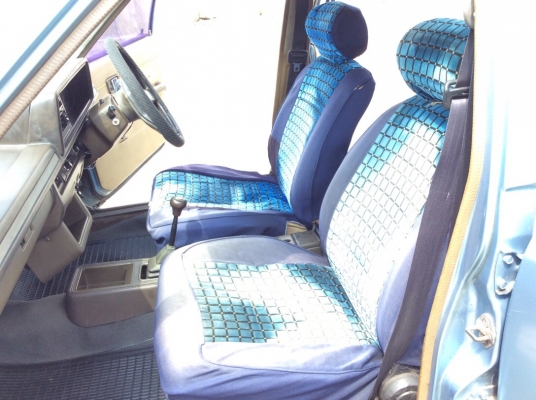 ขายรถ ฟอร์ด เลเซอร์ เครื่อง 1.5 เกียร์ธรรมดา 5เกียร์ ภายในสวยเดิมๆแอร์เย็นฉ่ำ ระบบไมล์ใช้ได้หมด ระบบไฟใช้ได้หมด ตัวถังเดิมๆทรงดีไม่ผุ สีร่อนบางจุดสียังเงาสวย ยางดี รถขับดีเลยครับ ขับกลับได้เลยครับ