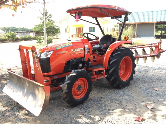ขายรถไถคูโบต้า L3608 ทำงาน 500 ชั่วโมง สภาพดีมาก ขายราคา 298,000 บาท สนใจติดต่อ 081-9136451 ค่ะ