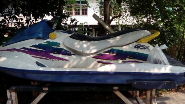 ขายเจ็ทสกีgsx800มีตำหนิไม่ได้ใช้งาน