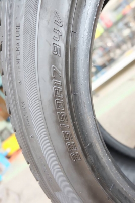ขายยาง Dunlop มือสอง 225/50R17 ปี 2014