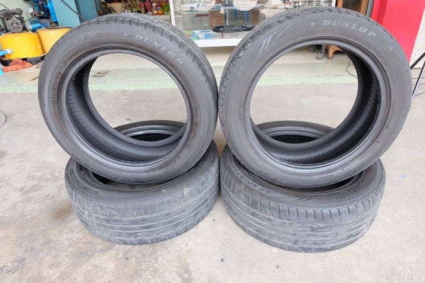 ขายยาง Dunlop มือสอง 225/50R17 ปี 2014