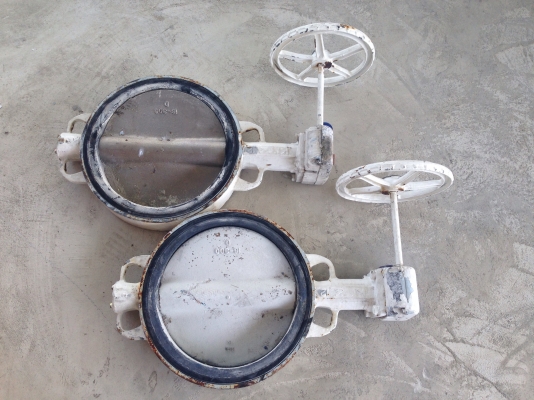 ขายวาล์วผีเสื้อ Kitz 12นิ้ว วัสดุเหล็กหล่อ สภาพสวย หมุนนิ่ม พร้อมใช้งาน มี 8ตัวครับ