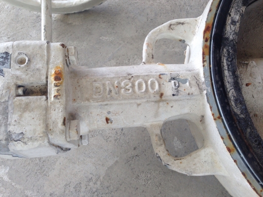 ขายวาล์วผีเสื้อ Kitz 12นิ้ว วัสดุเหล็กหล่อ สภาพสวย หมุนนิ่ม พร้อมใช้งาน มี 8ตัวครับ