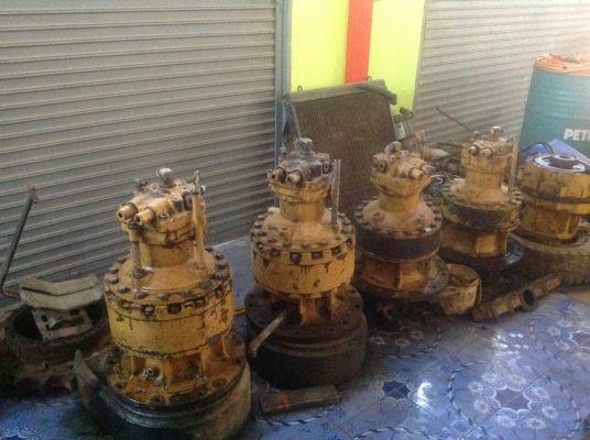 มอเตอร์สวิง CAT E200B ของใช้ใด้ดี ขายตามสภาพขายเหมาลุกละ2หมื่น มอเตอร์สวิง CAT E200B ของใช้ใด้ดี ขายตามสภาพขายเหมาลุกละ2หมื่น