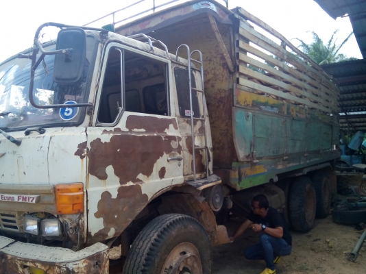 10ล้ออีโน่2เพลา ดั้ม 185  แรงม้า  เทอร์โบ  พร้อมใช้งาน เล่มติดมือพร้อมโอน ราคาต่อรองได้ค่ะ