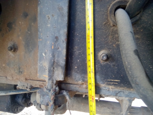 10ล้ออีโน่2เพลา ดั้ม 185  แรงม้า  เทอร์โบ  พร้อมใช้งาน เล่มติดมือพร้อมโอน ราคาต่อรองได้ค่ะ