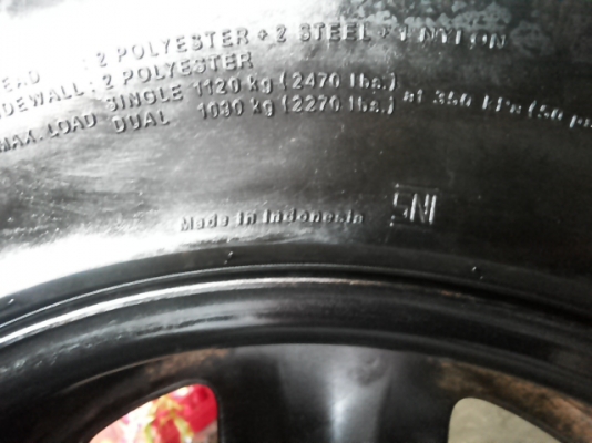 กระทะ+ยาง MUD 265/75/16 สภาพ99\% ไร้ริ้วรอย