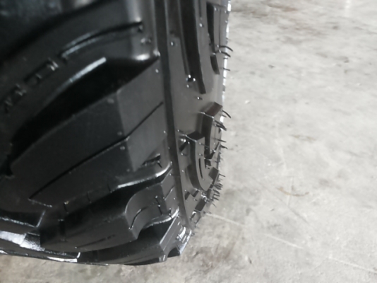 กระทะ+ยาง MUD 265/75/16 สภาพ99\% ไร้ริ้วรอย