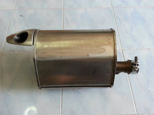 ขายท่อเดิม kawasaki er650 ปี 2012 ราคา 1,500 บาท พร้อมส่ง โทร 099 - 1986308 แพท