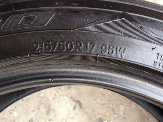 ยาง NITTO 215-50-17 ปี 12 ครบชุด 4 เส้น 3500 ไม่ควรพลาด สภาพสวยๆไม่มีปะไม่บวมดอกยางเหลือเยอะเอาไปวิ่งกันใด้อีกยาวค่ะ