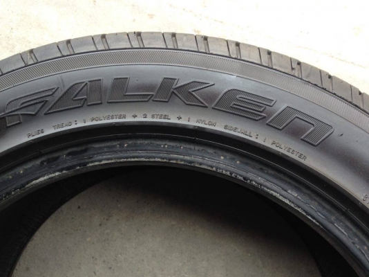 ยาง FALKEN 195-55-15 ปี 12 ครบชุด 4 เส้น 3000 สภาพสวยๆยางนิ่มๆไม่บวม ดอกยางเหลือเยอะวิ่งใช้งานใด้อีกนานค่ะ