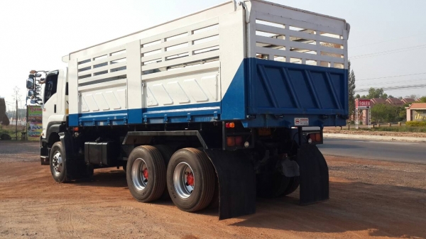 ขายรถบรรทุก10 ล้อ ดั๊มพ์เดี่ยว 2 เพลา (แม่ตัวเดียว) ยี่ห้อ ISUZU DEGA FXZ 360 แรงม้า ปี 2553 ( การันตีรถสวยจริงๆ  เจ้าของขายเอง )