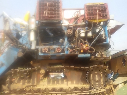 ขายรถเกี่ยวข้าว บางไทรการช่าง เครื่องเจโอ200 ตัวเดิน12นอก ปั๊ม22 ราคา470000 คุยได้เรื่องราคา