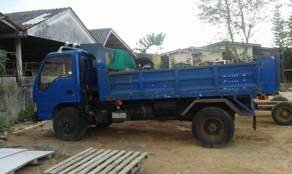 ISUZU NPR-66LX เครื่อง 4HF-120 แรงม้า ช่วงล่าว F ยางดี มีแอร์ สภาพพร้อมใช้ ISUZU NPR-66LX เครื่อง 4HF-120 แรงม้า ช่วงล่าว F ยางดี มีแอร์ สภาพพร้อมใช้