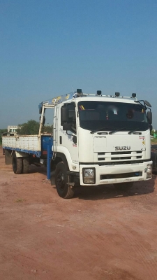 รถอีซูซุ 6 ล้อ ติดเครน 5 ตัน. FTR  240 แรงม้า. ปี 53  ( รถวิ่ง 3xx,xxx กม. )     สนใจติดต่อ  081 - 6079515