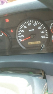 รถอีซูซุ 6 ล้อ ติดเครน 5 ตัน. FTR  240 แรงม้า. ปี 53  ( รถวิ่ง 3xx,xxx กม. )     สนใจติดต่อ  081 - 6079515