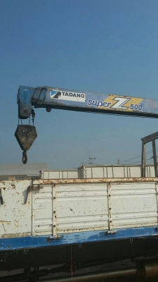 รถอีซูซุ 6 ล้อ ติดเครน 5 ตัน. FTR  240 แรงม้า. ปี 53  ( รถวิ่ง 3xx,xxx กม. )     สนใจติดต่อ  081 - 6079515