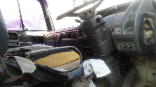 ขายบรรทุกรถ 10 ล้อดัมพ์ 1.HINO FM 176 2 เพลาสโลโลว์ดึง เครื่อง EH700 168 แรงม้า 2.MITSUBISHI FN215K เครื่อง 6D-14 160 แรงม้า ช่วงล่าง UD 2 เพลาสโลว์ดึง ราคารวม 800000