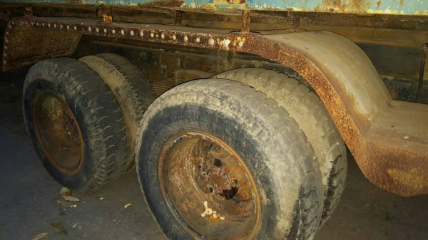 ขายบรรทุกรถ 10 ล้อดัมพ์ 1.HINO FM 176 2 เพลาสโลโลว์ดึง เครื่อง EH700 168 แรงม้า 2.MITSUBISHI FN215K เครื่อง 6D-14 160 แรงม้า ช่วงล่าง UD 2 เพลาสโลว์ดึง ราคารวม 800000