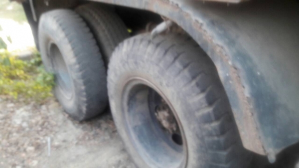 ขายบรรทุกรถ 10 ล้อดัมพ์ 1.HINO FM 176 2 เพลาสโลโลว์ดึง เครื่อง EH700 168 แรงม้า 2.MITSUBISHI FN215K เครื่อง 6D-14 160 แรงม้า ช่วงล่าง UD 2 เพลาสโลว์ดึง ราคารวม 800000