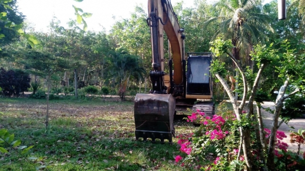 รถแบคโฮ  CAT  315D  ( กระบอกดำ. ) , ( รถทำ 1,xxx กว่า ชม. )    สนใจติดต่อ  081 - 6079515